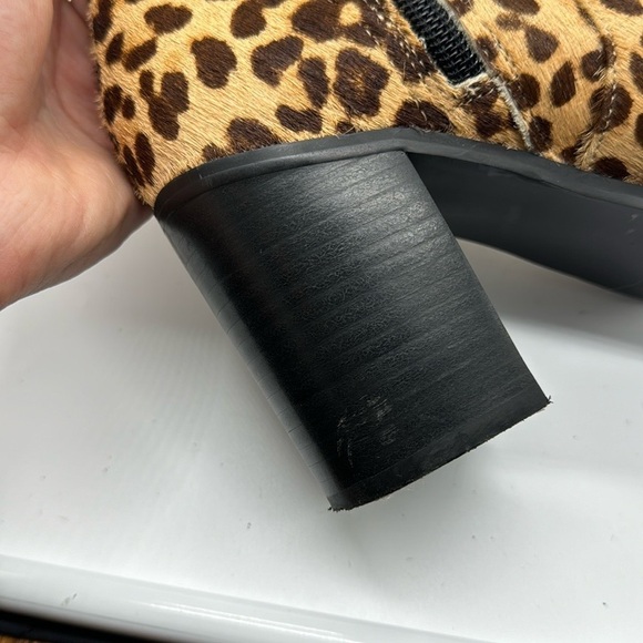 Steve Madden Leopard Heeled Real Fur 90s Boots Size 6.5 - Picture 8 of 13